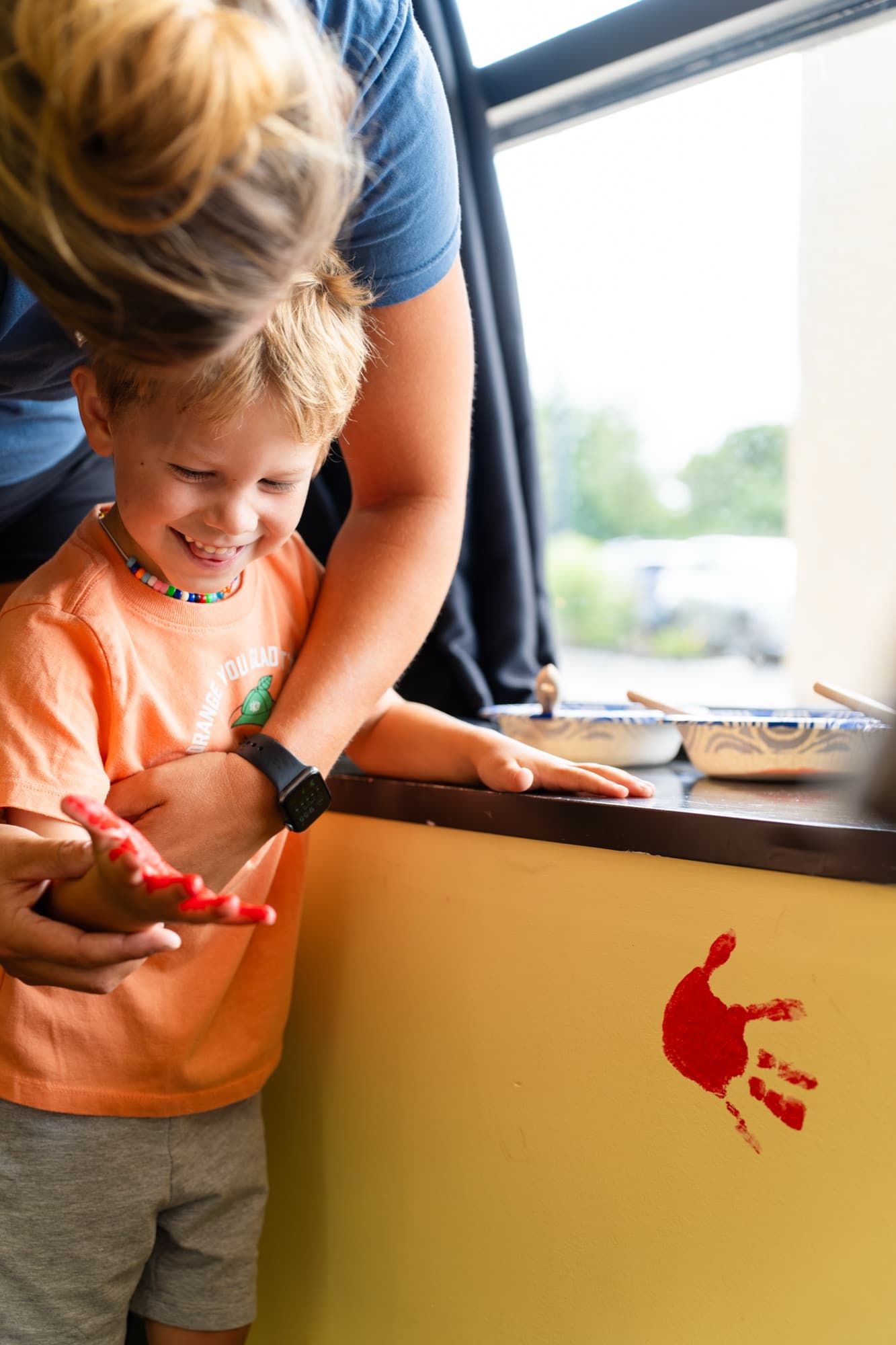 Busy Bees play center photo 3